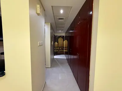 STUDIO WITH 8 WAREDROBE CHILLER FREE NEAR TO METRO