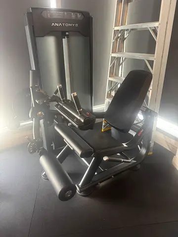AnatomyX Seated Leg Extension / Leg Curl Dual Machine - Excellent Condition
