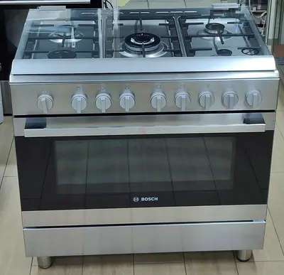Bosch 90cm Stainless Steel Gas Range with Oven - Excellent Condition