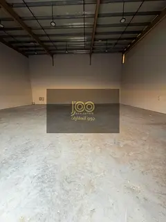 Available for annual rent in Umm Al Quwain – Umm Al Tha’oub: 4 adjacent warehouses, open and con