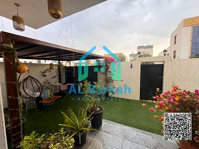 A distinctive villa for rent with 3 bedrooms and a living room, featuring a spacious design in a quiet location, ideal for families seeking comfort.