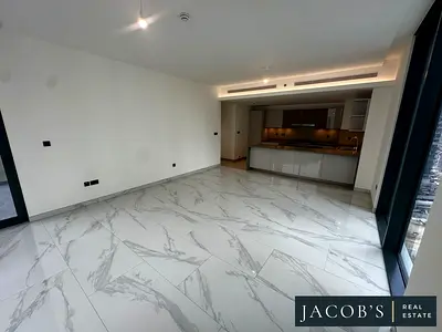 Lagoon view | Maids room | Low floor