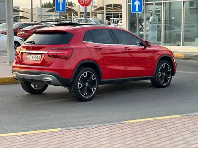 صورة 5 لـ 2018 Mercedes-BENZ GLA