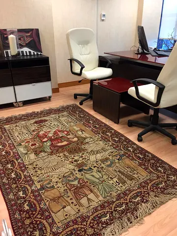 Antique Carpet Rug Collectable