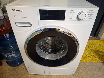 Miele latest model 9kg washing machine same like new condition