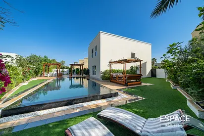 Largest Layout | Private Pool | Must see