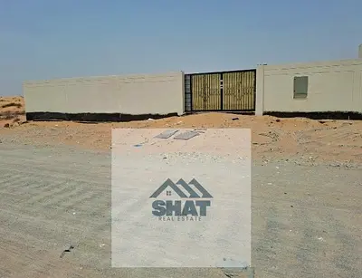 للايجار  حوطة سور ومكتب ومطبخ وحمام بدون كهرباء  المساحة   10000 قدم منطقة الصجعة – الشارقة  الايجار السنوي 80000 درهم