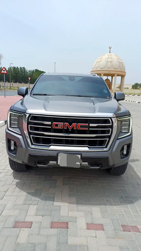GMC Yukon 2021 — photo 1 of 9