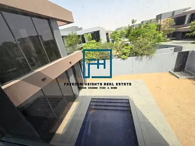 4BED CORNER VILLA | POOL | FREEHOLD | GOOD LOCATION