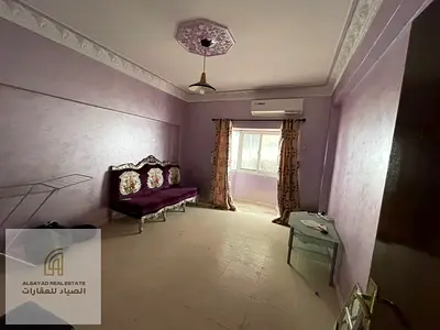شقه غرفتين وصاله لقطه للبيع   Two rooms and a living room for sale