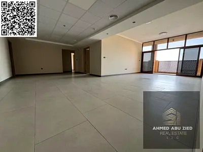 أفخم وأكبر شقة 3 غرف ماستر وصالة أول ساكن قرب كورنيش عجمان، غرفة خادمة وغسيل وستور، 4 حمامات، 3 بلكونات، مساحة كبيرة، شهر وباركن وغاز مجاني، صيانة كا