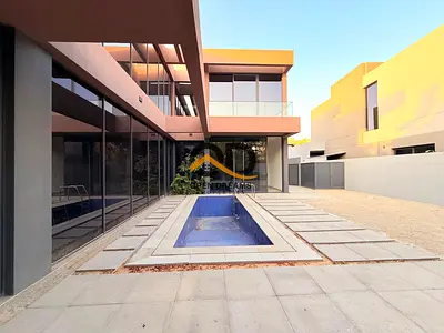 Brand new/ 5br villa / with all amenities
