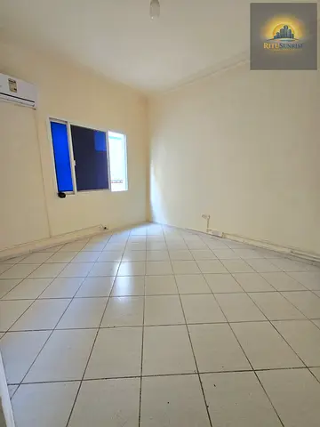 NICE STUDIO APARTMENT AVAILABLE AT KHALIDIYA BACKSIDE SHERATON HOTEL READY TO MOVE