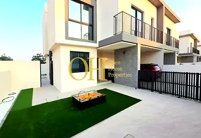 4BR Twin Villa-First User-Ready To Move-Near The Golf Course