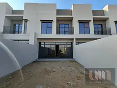 Ready to Move – Perfect 3BR Villa – Community View