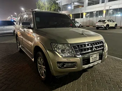 Mitsubishi Pajero GLS 2016 - GCC Specs - Well Maintained