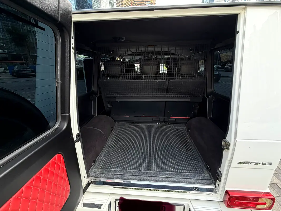Mercedes-Benz G-Class 2015 — photo 1 of 12