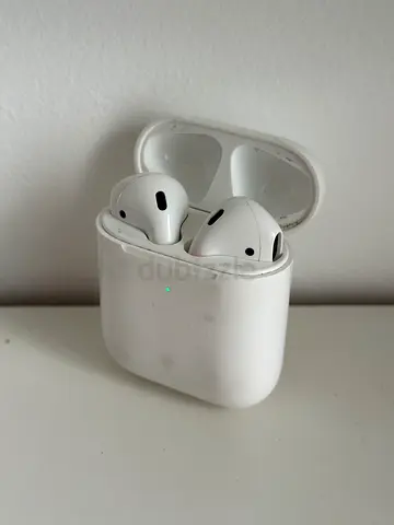 Used Apple AirPods with Charging Case (2st Gen) - Good Working Condition