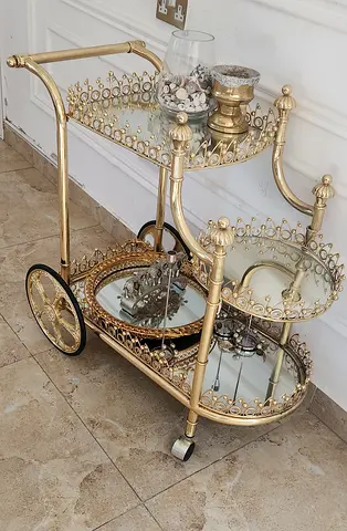Vintage gold mirrored tea/serving trolley bar cart