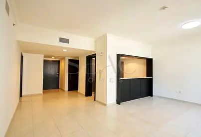 Well-Spaced Unit | Open Community View |VACANT NOW