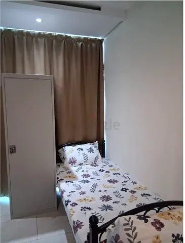 New bed space available at DIP 1 for executive male bachelors.