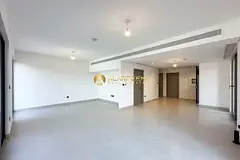 Landscaped | Single row | Fully upgraded Vacant