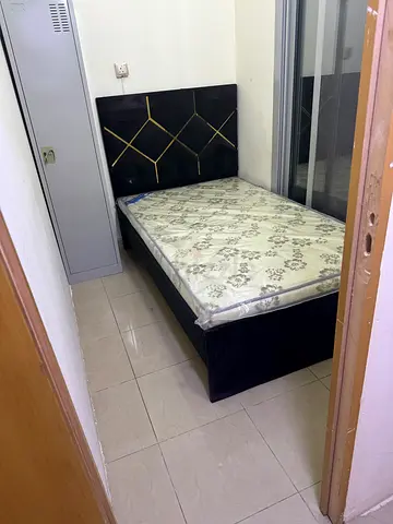 Couple partition