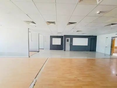 Prime Location | Near Metro | Pay up to 6 Cheques