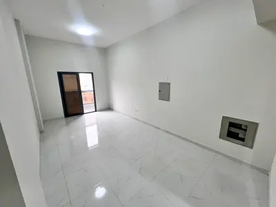 For annual rent in Al Jurf 3, Ajman - 2 bedrooms and a living room - 2 bathrooms - master bedroom - new building - balcony with excellent view -
