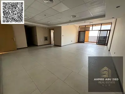 شهر مجاني باركينج مجاني غازمجاني  2غرف ماستر3حمام غرفه خادمه غرفه غسيل 3بلكونه خزائن حائط مساحه كبيره جدا موقع مميز وحيوي سهل الوصول لدبي والشارقه