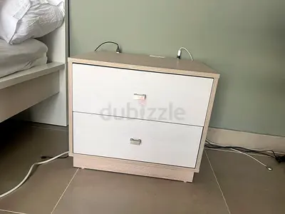 Bed side table