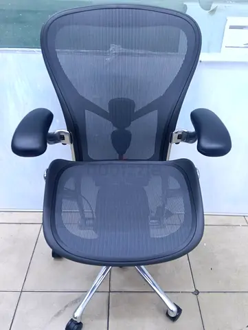 Herman Miller remastered brand new chair.fully loaded.size C