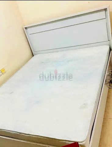 KING WOOD BED COT WITH MATTRESS
