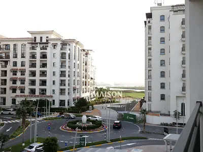 اطلالة غولف | مفروشة بالكامل | نظام ذكي