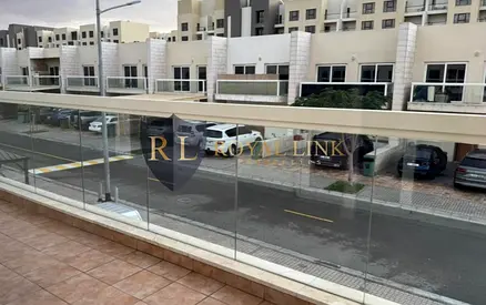 Spacious 3BR Townhouse | Family Living