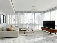 HIGH FLOOR | VACANT | FULLY UPGRADED | Furnished