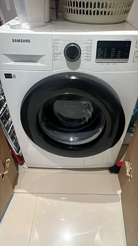 Samsung 8 kg washing machine like new perfect working new model free delivery with warranty