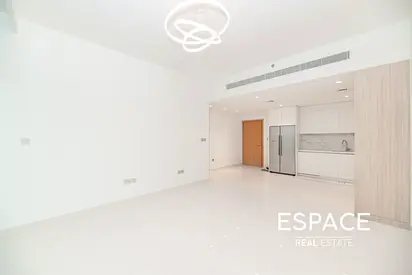 2 Bedrooms | Unfurnished | 4 Cheques