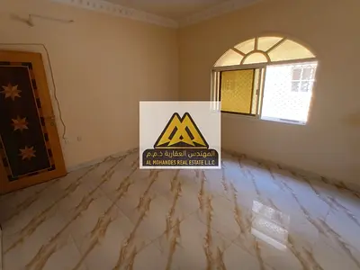 شقة غرفتين وصالة للإيجار السنوي في المويهات 3 - طابق أرضي