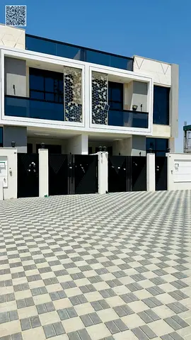 Luxury Townhouse / 15 Meter Outside Parking / Prime Location / Master Bedroom