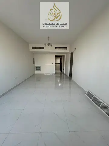 شقة غرفتين وصالة أول ساكن | غرف ماستر | باركن مجاني | مخرج دبي | التعاون – الشارقة