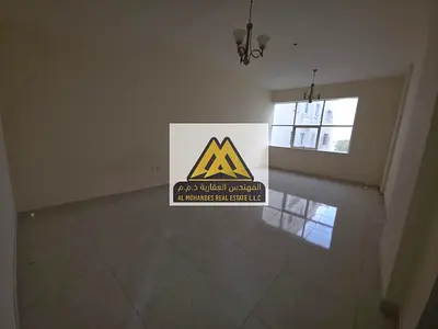 استوديو للإيجار في الحميدية عجمان | مساحة كبيرة | مطبخ شبه منفصل | شارع الجامعة | موقع حيوي