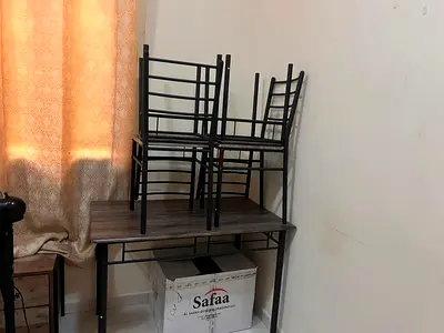 Dining table for sale