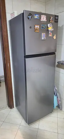 Hisense - Top Freezer Refrigerator - Grey, Good Condition