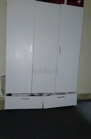Cupboard  baby crib  King size mattress