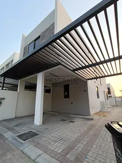 Vacant | Spacious Layout | L-Shape Garden