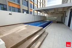 Private Pool | Street View | Large Living Room