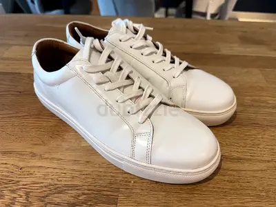 NEXT White leather trainers. NEW EU43 UK9