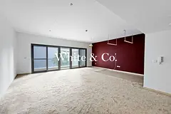 Vacant | 808 sqft | Separate Kitchen