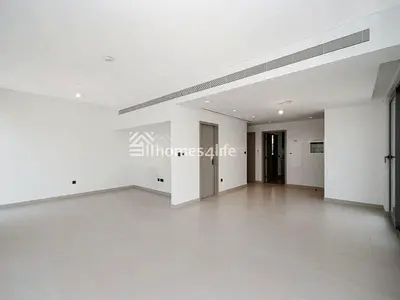 UNDER EXTENSION & LANDSCAPING | CLOSED KITCHEN